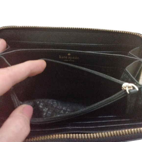 Kate Spade Black and White Wallet - Picture 6 of 9